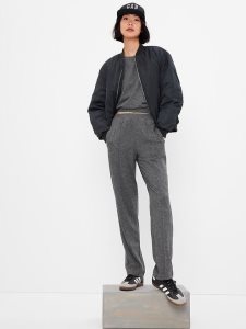 Gap GapFit Brushed Tapered Grau | 8492-LAOMR