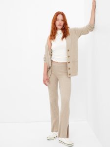 Gap Mid Rise Split Flare Khaki Braun | 2347-CPQIR