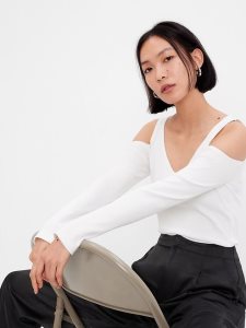 Gap Rib Cutout Weiß | 0416-BENAI